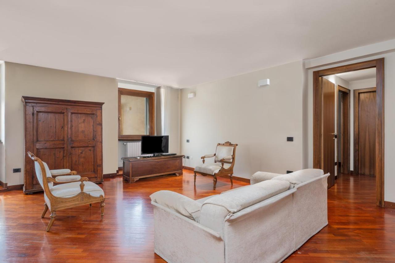 Cozy 2 Bedroom In The Heart Of เวโรนา ภายนอก รูปภาพ