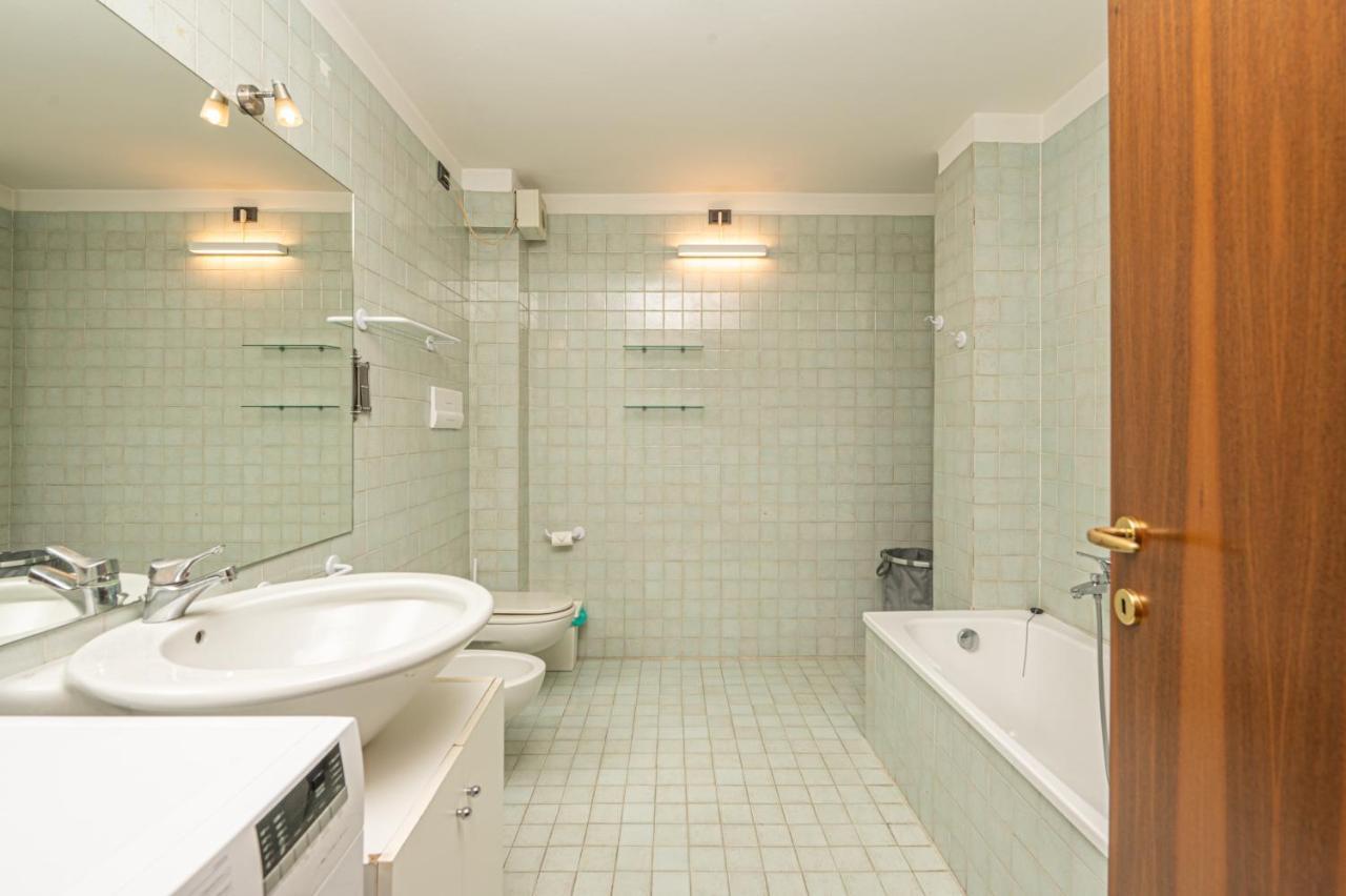 Cozy 2 Bedroom In The Heart Of เวโรนา ภายนอก รูปภาพ