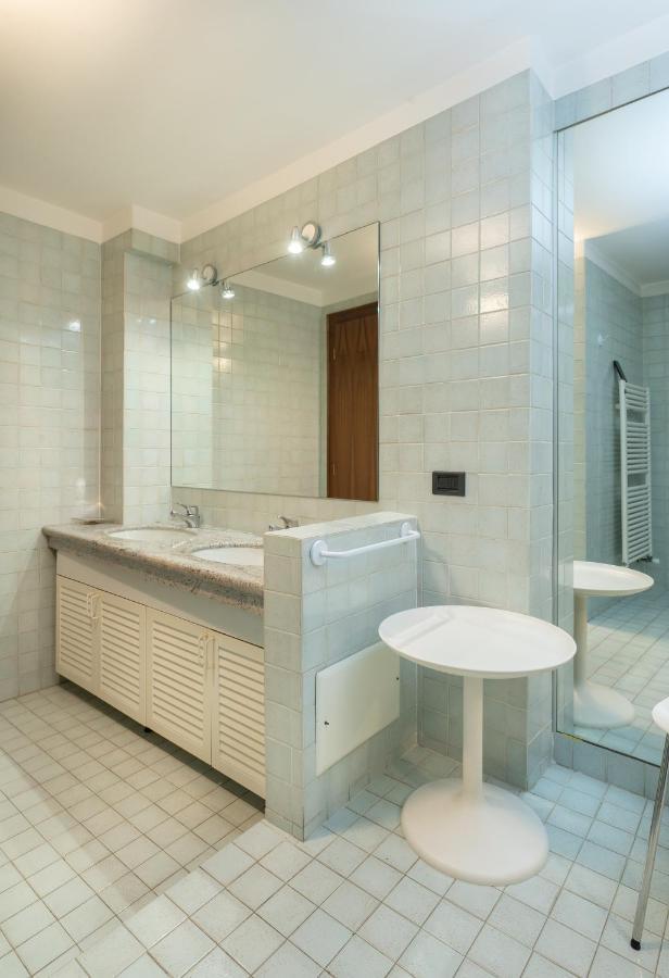 Cozy 2 Bedroom In The Heart Of เวโรนา ภายนอก รูปภาพ